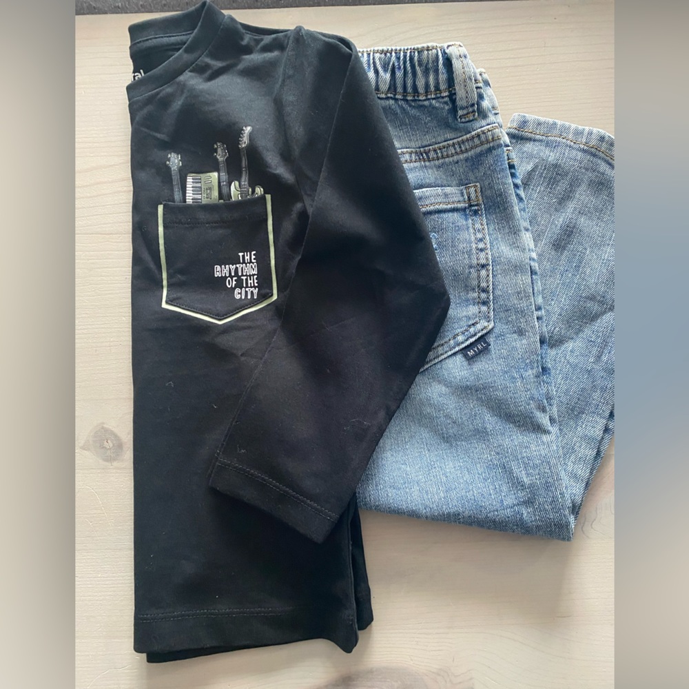 NWT Mayoral outfit for Toddler (jeans & tee sz 4)